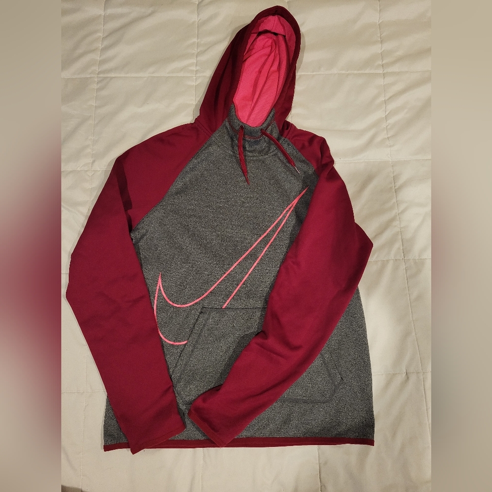 Womens Medium Dri-Fit Nike Hoodie
